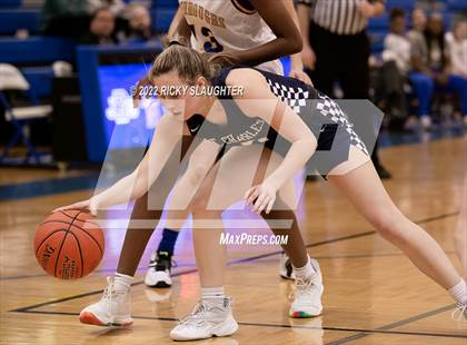 Thumbnail 1 in St. Charles vs  Burroughs (MSHSAA Class 4  Quarterfinal Playoff)  photogallery.
