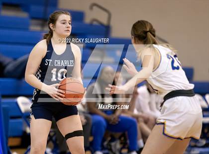 Thumbnail 3 in St. Charles vs  Burroughs (MSHSAA Class 4  Quarterfinal Playoff)  photogallery.