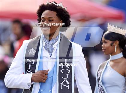 Thumbnail 2 in Raines @ Ribault photogallery.