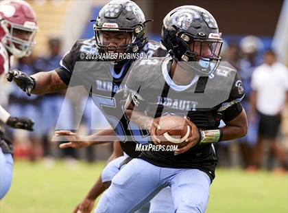 Thumbnail 2 in Raines @ Ribault photogallery.