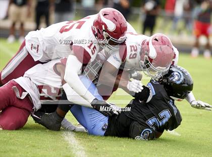 Thumbnail 2 in Raines @ Ribault photogallery.