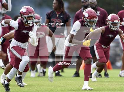 Thumbnail 1 in Raines @ Ribault photogallery.