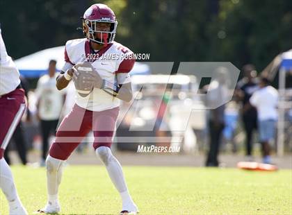 Thumbnail 3 in Raines @ Ribault photogallery.