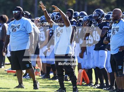 Thumbnail 1 in Raines @ Ribault photogallery.