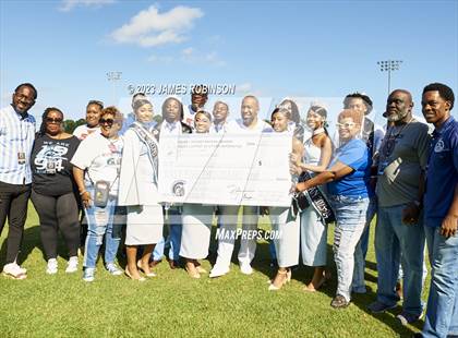 Thumbnail 1 in Raines @ Ribault photogallery.