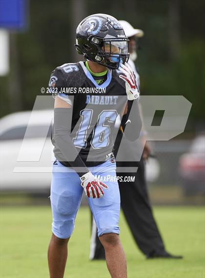 Thumbnail 1 in Raines @ Ribault photogallery.