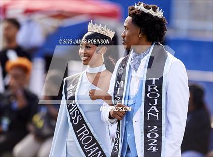 Thumbnail 3 in Raines @ Ribault photogallery.