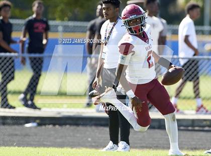 Thumbnail 3 in Raines @ Ribault photogallery.