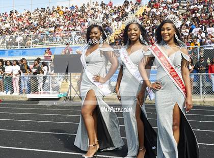 Thumbnail 2 in Raines @ Ribault photogallery.