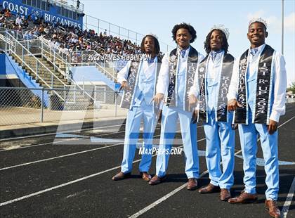 Thumbnail 1 in Raines @ Ribault photogallery.