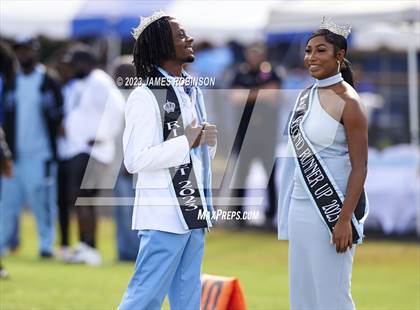 Thumbnail 1 in Raines @ Ribault photogallery.
