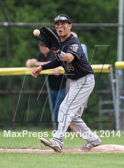 Thumbnail 3 in Rush-Henrietta @ McQuaid Jesuit (Section 5 Class AA 1st Round) photogallery.