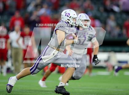 Thumbnail 3 in Mount Vernon vs. Jim Ned (UIL 3A D1 Semifinals) photogallery.