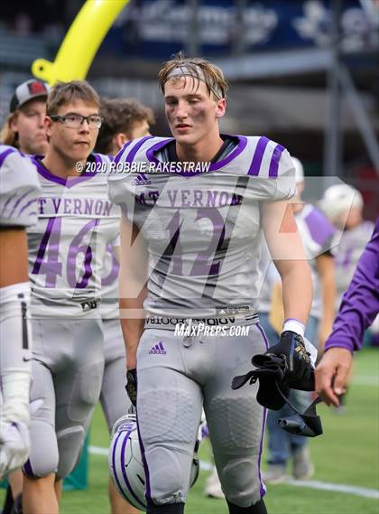 Thumbnail 2 in Mount Vernon vs. Jim Ned (UIL 3A D1 Semifinals) photogallery.
