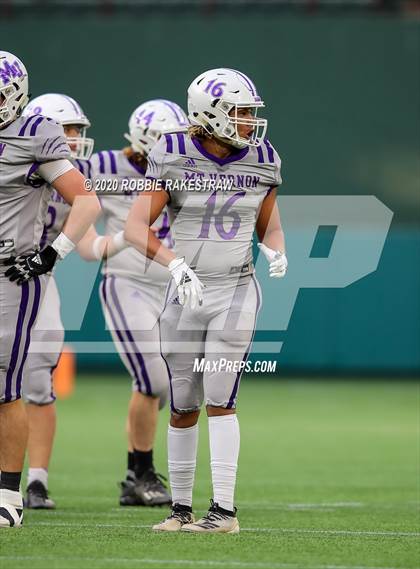Thumbnail 2 in Mount Vernon vs. Jim Ned (UIL 3A D1 Semifinals) photogallery.
