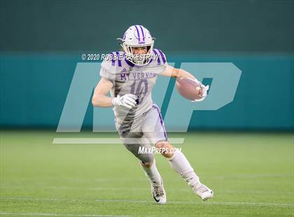 Thumbnail 2 in Mount Vernon vs. Jim Ned (UIL 3A D1 Semifinals) photogallery.