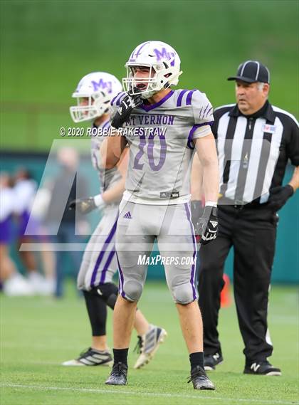 Thumbnail 1 in Mount Vernon vs. Jim Ned (UIL 3A D1 Semifinals) photogallery.