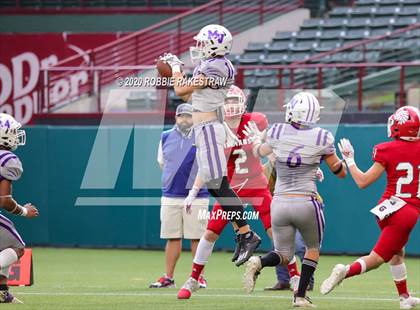 Thumbnail 2 in Mount Vernon vs. Jim Ned (UIL 3A D1 Semifinals) photogallery.