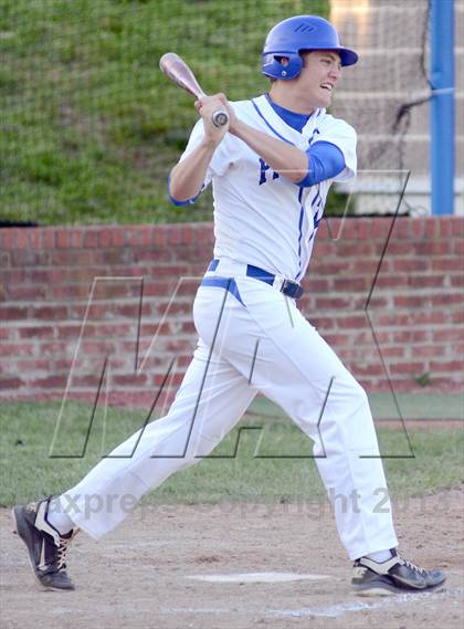 Thumbnail 3 in Holy Cross @ Simon Kenton photogallery.