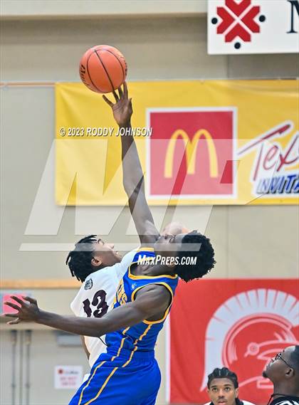 Thumbnail 1 in Fort Bend Elkins vs Summer Creek (McDonald's Texas Invitational) photogallery.