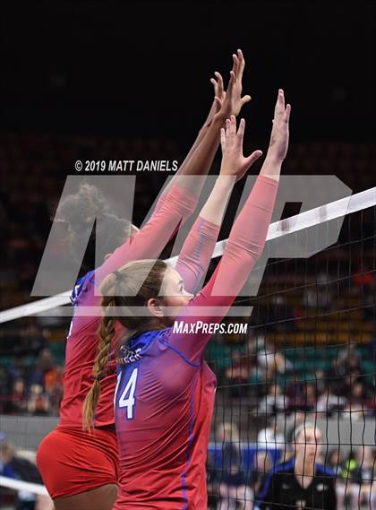Thumbnail 2 in Grandview vs. Cherry Creek (CHSAA 5A Playoff) photogallery.