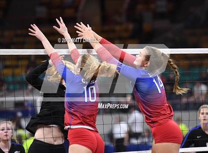 Thumbnail 1 in Grandview vs. Cherry Creek (CHSAA 5A Playoff) photogallery.