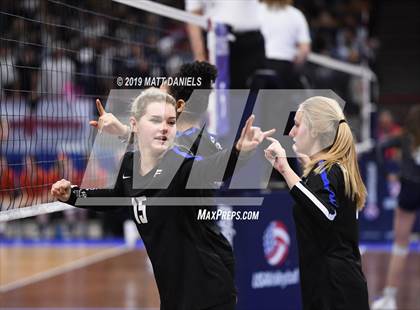 Thumbnail 3 in Grandview vs. Cherry Creek (CHSAA 5A Playoff) photogallery.