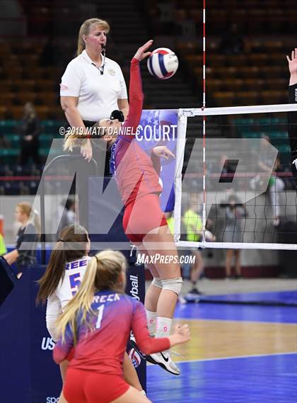 Thumbnail 2 in Grandview vs. Cherry Creek (CHSAA 5A Playoff) photogallery.