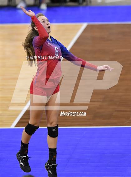 Thumbnail 2 in Grandview vs. Cherry Creek (CHSAA 5A Playoff) photogallery.