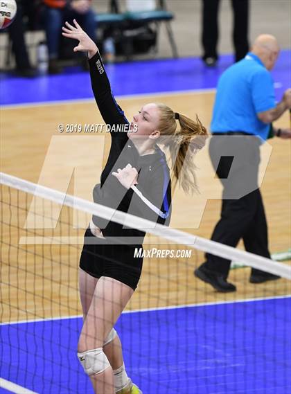 Thumbnail 3 in Grandview vs. Cherry Creek (CHSAA 5A Playoff) photogallery.