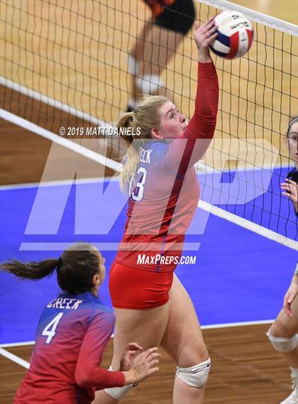 Thumbnail 3 in Grandview vs. Cherry Creek (CHSAA 5A Playoff) photogallery.