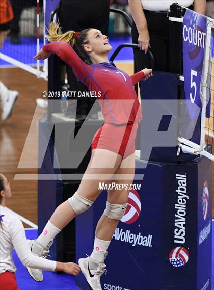 Thumbnail 1 in Grandview vs. Cherry Creek (CHSAA 5A Playoff) photogallery.