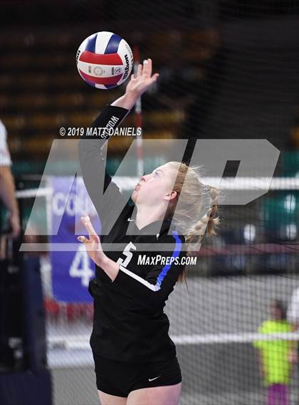 Thumbnail 2 in Grandview vs. Cherry Creek (CHSAA 5A Playoff) photogallery.