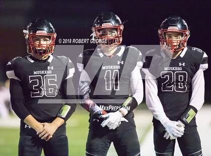 Thumbnail 2 in Franklin vs. Muskego (WIAA D1 Semifinal)  photogallery.