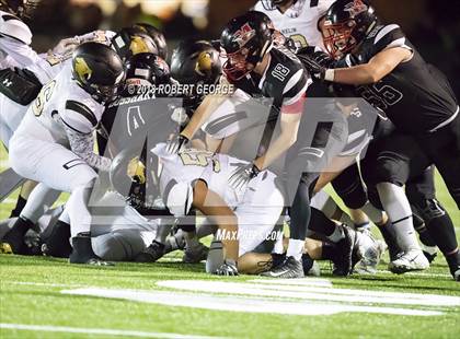 Thumbnail 3 in Franklin vs. Muskego (WIAA D1 Semifinal)  photogallery.