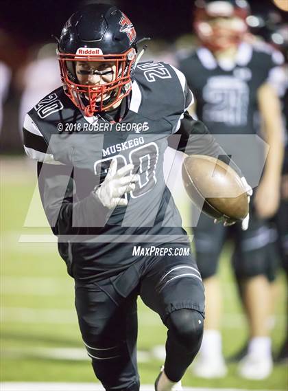 Thumbnail 1 in Franklin vs. Muskego (WIAA D1 Semifinal)  photogallery.