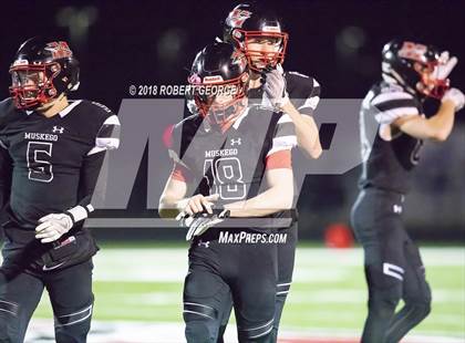 Thumbnail 3 in Franklin vs. Muskego (WIAA D1 Semifinal)  photogallery.