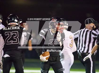 Thumbnail 3 in Franklin vs. Muskego (WIAA D1 Semifinal)  photogallery.