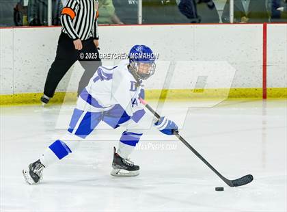 Thumbnail 2 in New Canaan @ Darien photogallery.