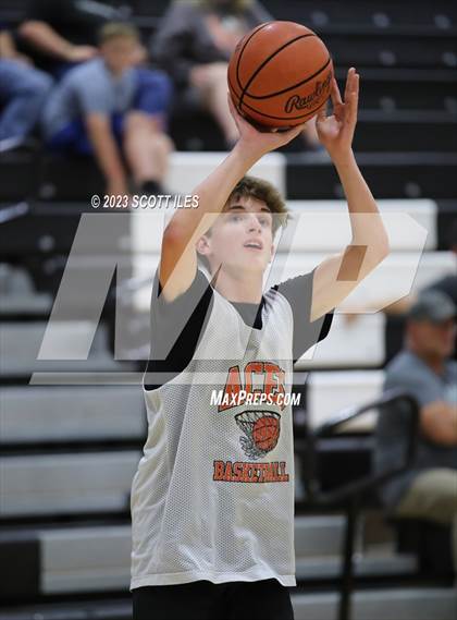 Thumbnail 2 in Circleville vs Amanda-Clearcreek (Scrimmage) photogallery.