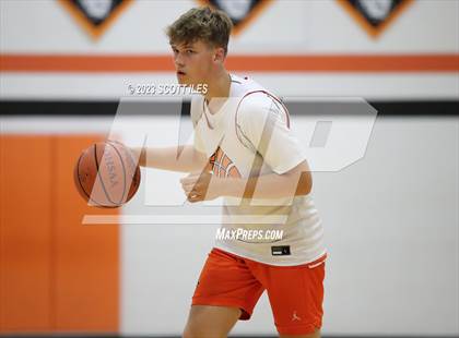 Thumbnail 1 in Circleville vs Amanda-Clearcreek (Scrimmage) photogallery.
