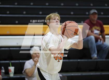 Thumbnail 2 in Circleville vs Amanda-Clearcreek (Scrimmage) photogallery.