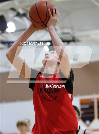 Thumbnail 1 in Circleville vs Amanda-Clearcreek (Scrimmage) photogallery.