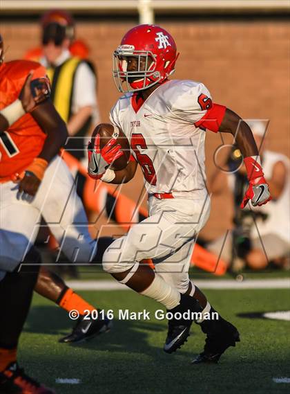 Thumbnail 1 in Alief Taylor @ Seven Lakes photogallery.