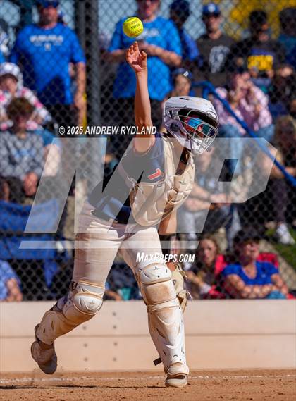 Thumbnail 2 in Legend vs. Broomfield (CHSAA 5A Final) photogallery.