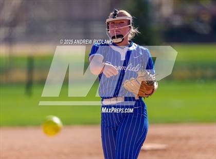 Thumbnail 1 in Legend vs. Broomfield (CHSAA 5A Final) photogallery.