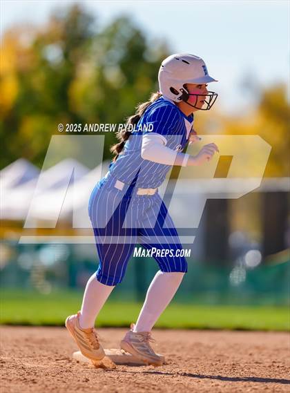 Thumbnail 1 in Legend vs. Broomfield (CHSAA 5A Final) photogallery.