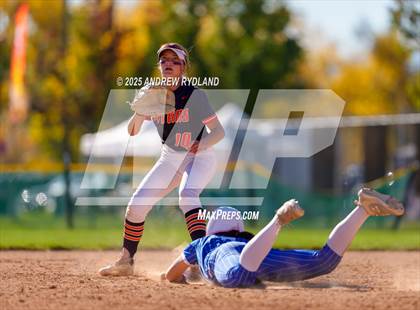 Thumbnail 1 in Legend vs. Broomfield (CHSAA 5A Final) photogallery.