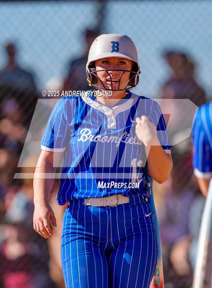 Thumbnail 1 in Legend vs. Broomfield (CHSAA 5A Final) photogallery.