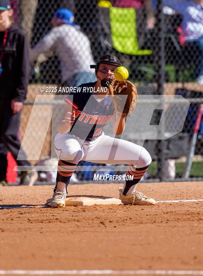 Thumbnail 2 in Legend vs. Broomfield (CHSAA 5A Final) photogallery.
